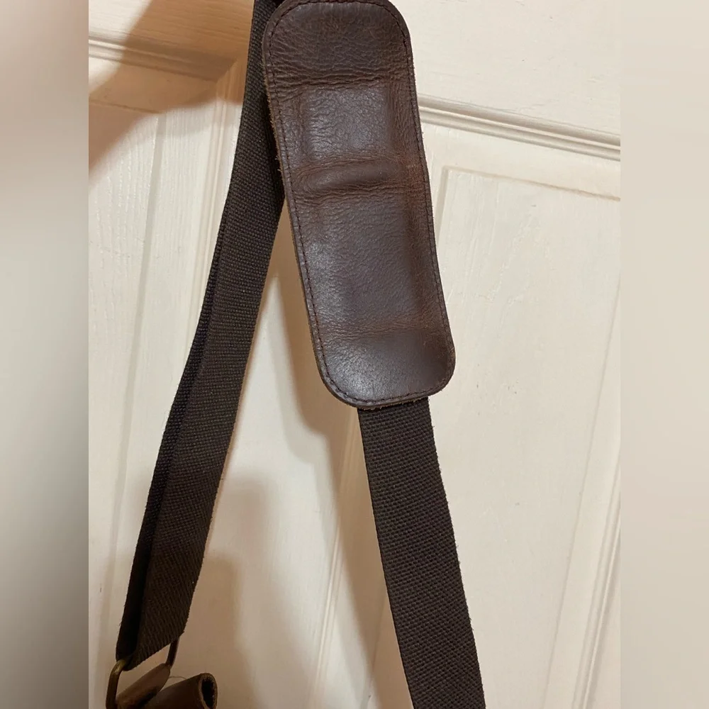 Wilson Leather Crazy Horse Leather Tablet Bag. Brown Leather.